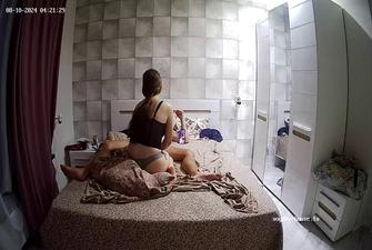 Kristall suck dick friend in Bedroom 2024-08-10 cam 2