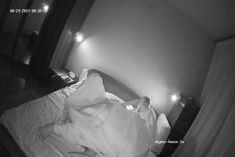 Camille friends bedroom blowjob, 24 08 2024