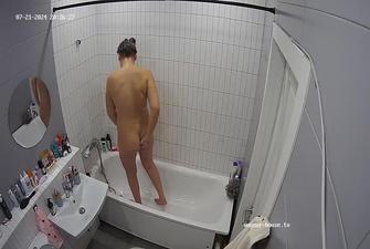 Kit shower, Jul21 24