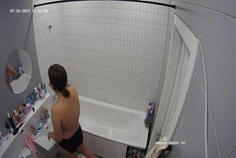 Fennec friend showering, 26 07 2024