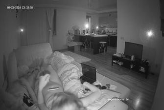 guest couple late night have sex in Sofa 2024-08-25 cam 2