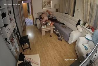 Henry Shelia fuck in livingroom 2024-08-23