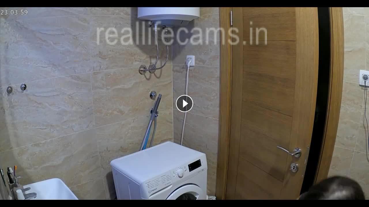 Reallifecam – Dragomir eat Rowena pussy passionately eat on the wash machine in bathroom 23.08.2024