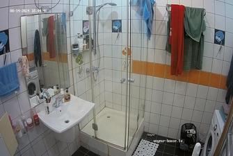 Jovanna showering 2024-08-14