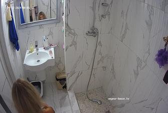 Amelie shower, 21 08 2024