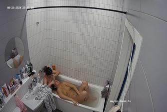 Fennec Friend bath, 26 08 2024