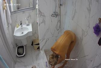Amelie shower, 06 09 2024