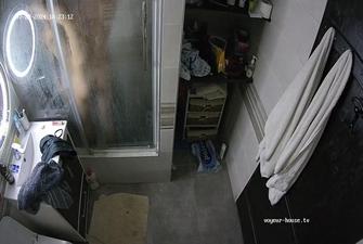 Ally Dan friends showering, 27 07 2024