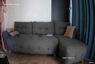Marianthi couch pussy play, 10 09 2024
