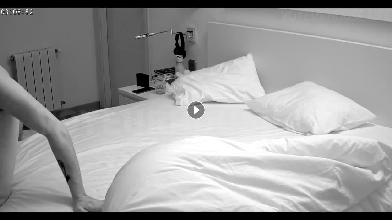 Reallifecam – Amalia suck Mati hard cook in the dark 15.09.2024