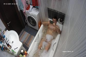 Guest guy bath 13-09-2024