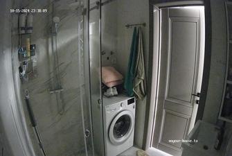 Kris quick shower 15-10-2024
