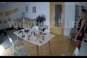 Reallifecam – Guest coupleSexy Romantic Making Out, 20 09 2023