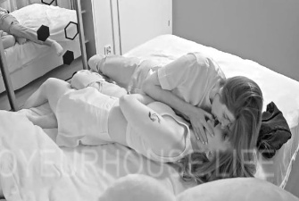 Reallifecam – Caroline Kissing Her GF Girls Sexy Fun, 12 04 2024