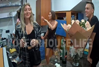 Reallifecam – Girls Having Fun Party, 14 07 2023