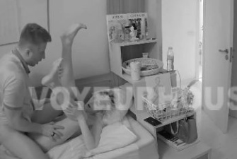 Reallifecam – Nadia Open Her JUICY PUSSY For A New STRANGER To FUCK, 06 08 2023